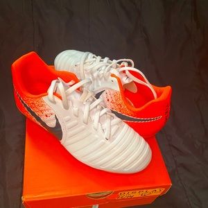 Nike soccer Jr legend 7 club Fg